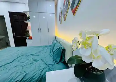 Сдается дом с 3 спальнями в переулке 1 Bui Xuong Trach, Thanh Xuan, полностью укомплектован