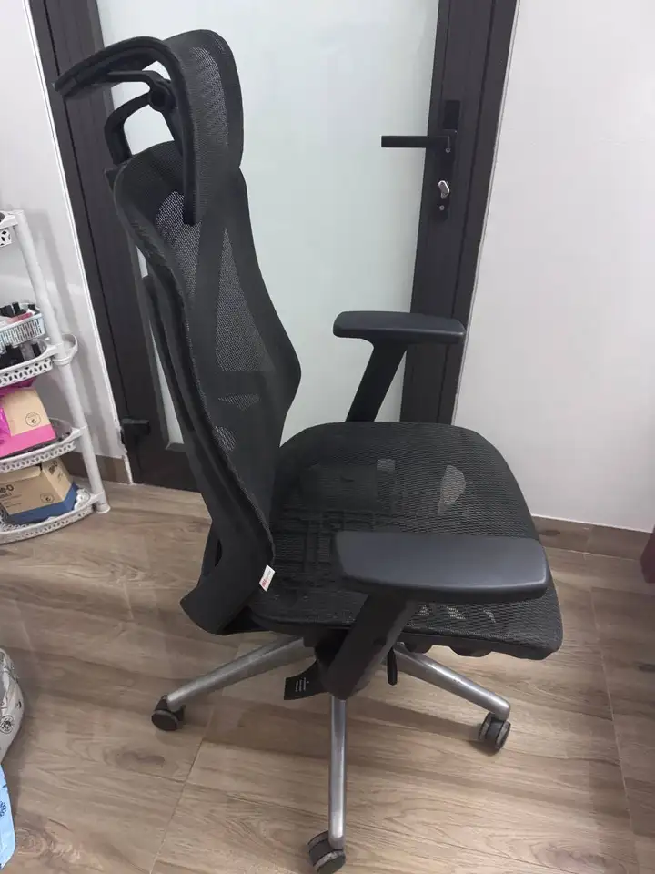Офисное кресло Spider 02