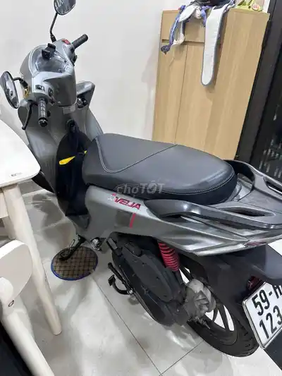 Мопед Velia 50cc серого цвета