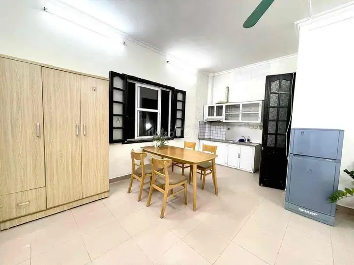 Сдаётся просторная студия 5.7 трл. рядом с Vincom Bà Triệu