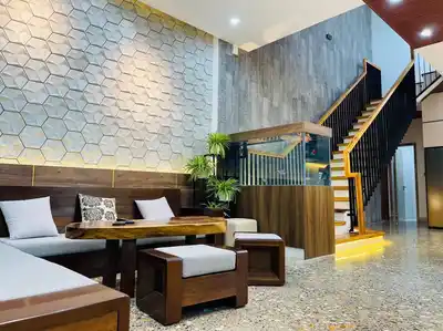 Дом 3 этажа 4 спальни 5 WC 100 м²