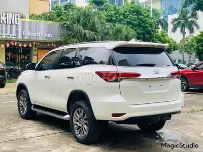 Toyota Fortuner 2.7V 4x2 AT 2021