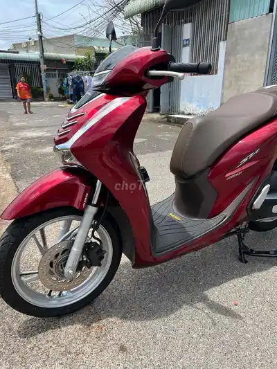 Honda SH 160 ABS 2024 красный почти новый