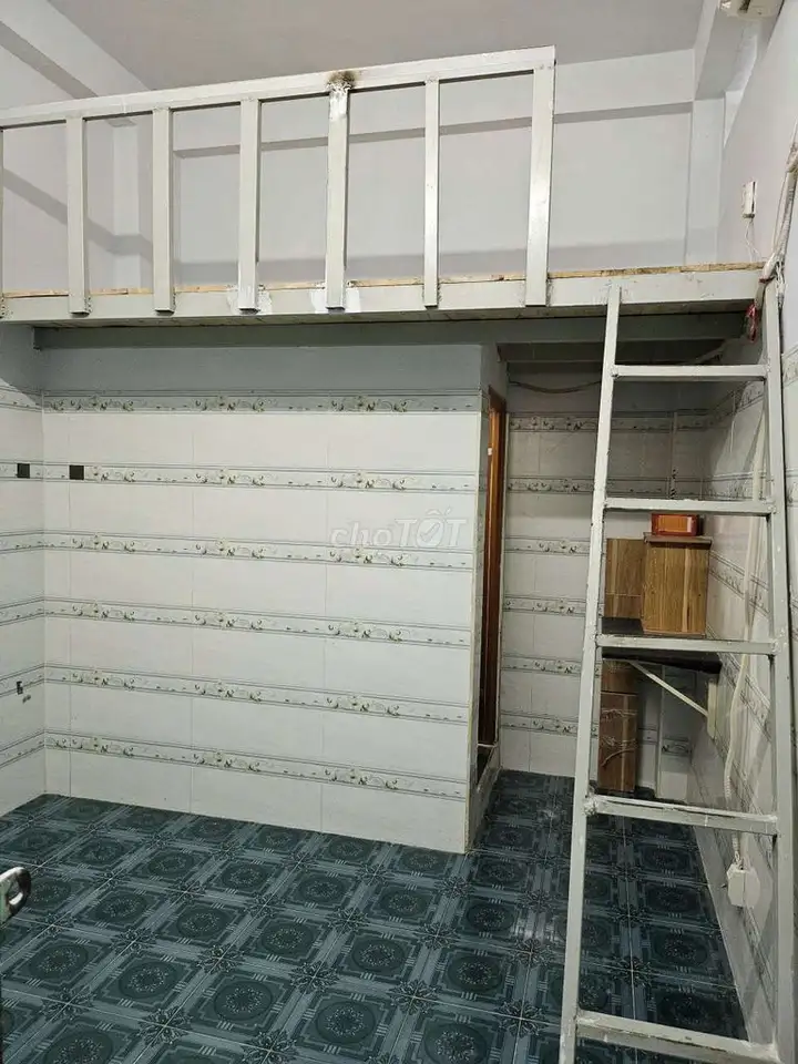 Просторная комната, элитный район, недорого