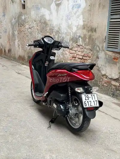 Yamaha Janus 125fi 2017 Красная машина для окраски 25000 км