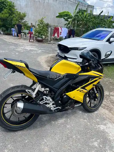 Yamaha R15 V3 жёлтый, механика