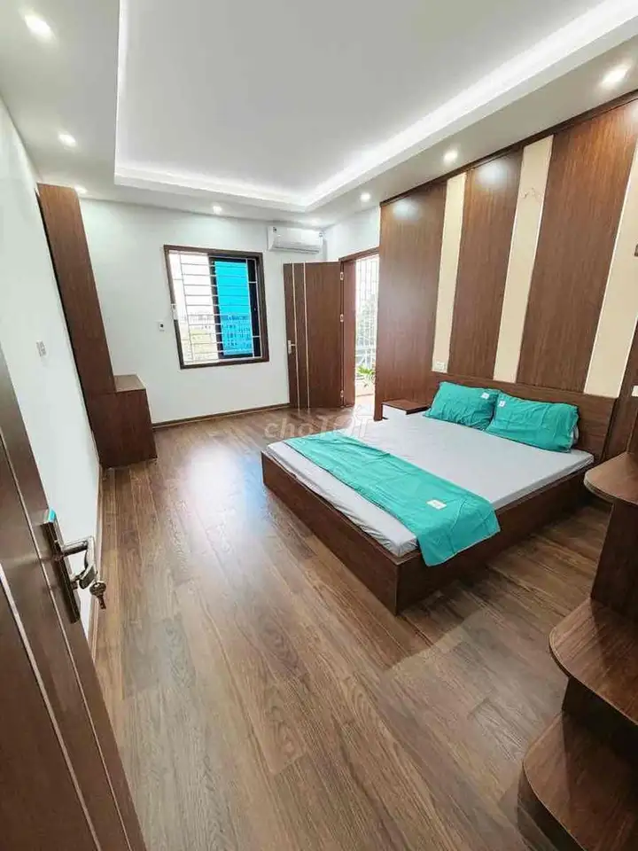 Угловая квартира 160м² с 3 сторонами света в Sug