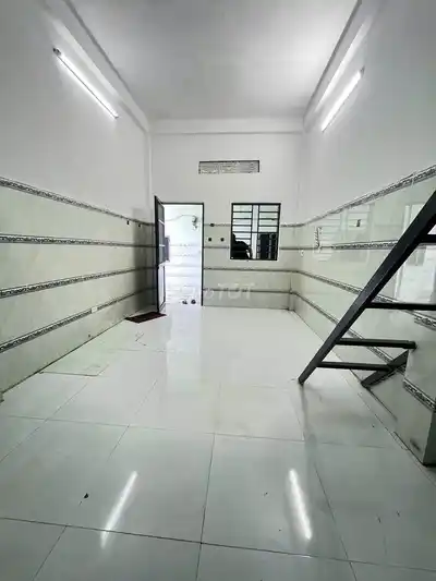 Комната рядом с Политехническим, Педагогическим и Mega Mart в Дананге