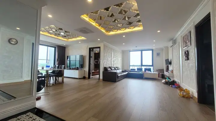 Апартаменты в 5-звездочном отеле Beverly Hills Đức Dương