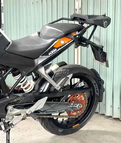 KTM Duke 200 2015, пробег 30 тыс. км