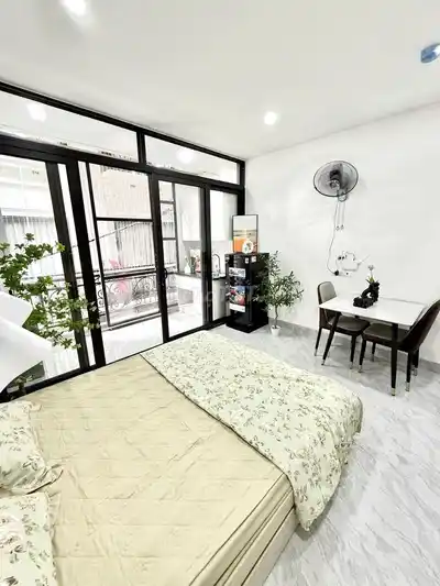CCMN Hoang Mai в аренду, студия разделения кухонь, полная меблировка