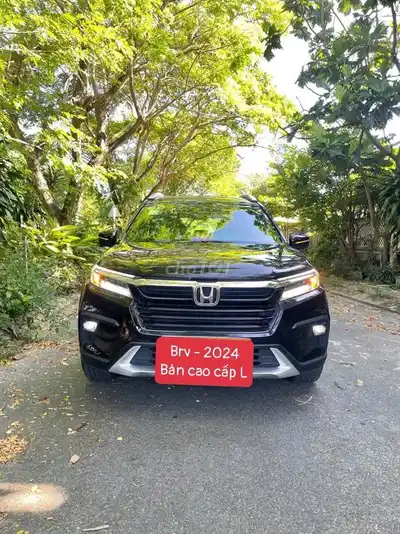 Honda BR-V топовая версия L, чёрный, 2024