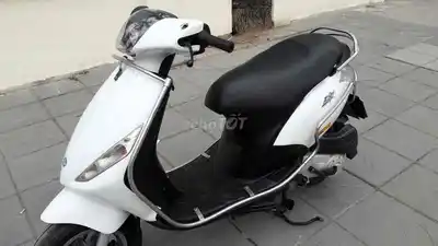Piaggio Zip белый женский скутер
