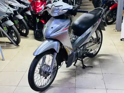 Мотосалон Thịnh Phát - Honda Wave S 110 серебристый, в отличном состоянии