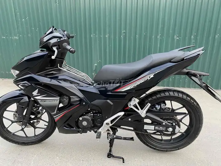 Honda Winner V3 2023 Глубокий черный Идеальное состояние