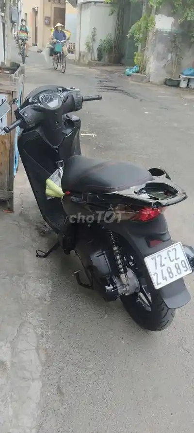 Honda SH 150i чёрный скутер