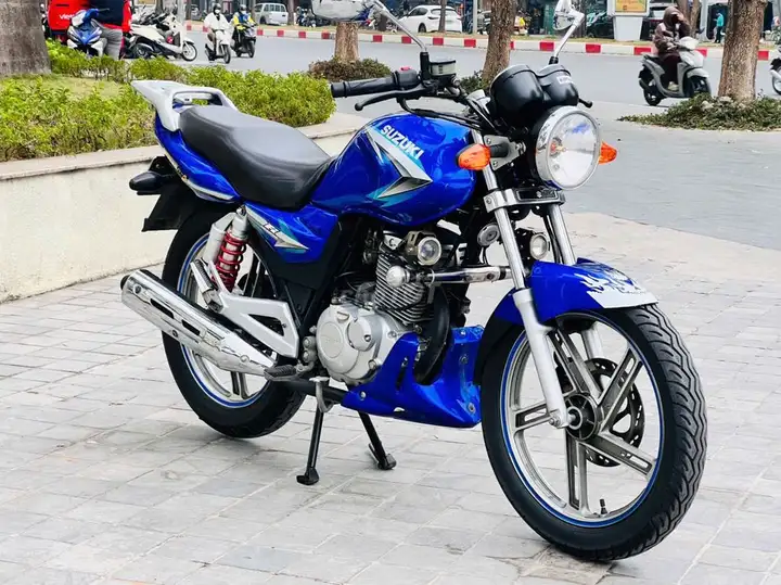 Suzuki EN150-A синий, механическая КПП, с оформлением