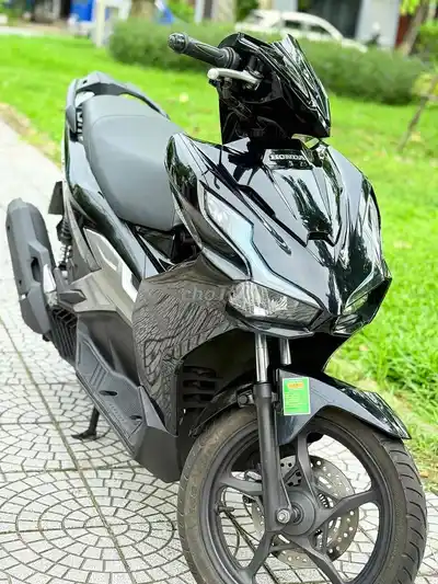 Honda Air Blade 160 ABS 2023 черный глянцевый