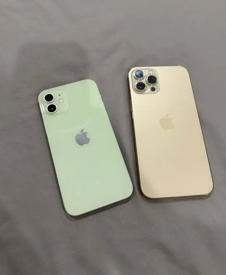 iPhone 12 Pro Max и iPhone 12