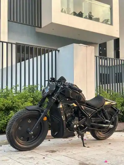 Honda Rebel 300 черный
