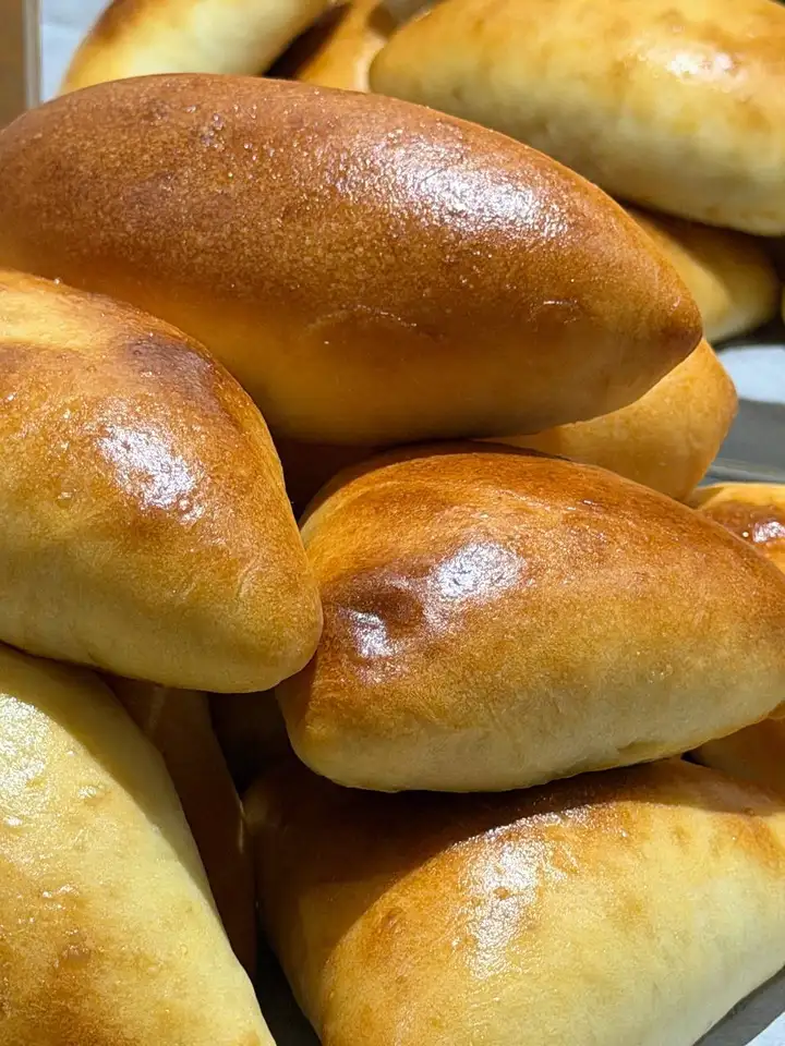 Домашние пирожки и булки