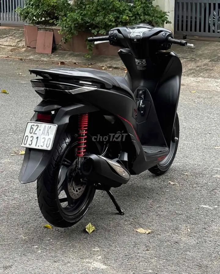 Honda SH 160i ABS конец 2024 черный full black