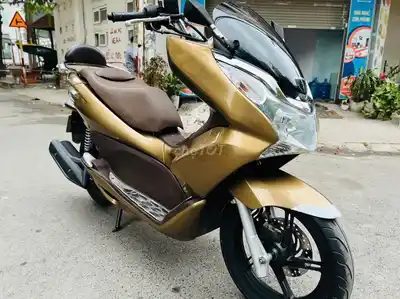 Honda PCX 125 2012 золотисто-медный тайской сборки, родной мотор