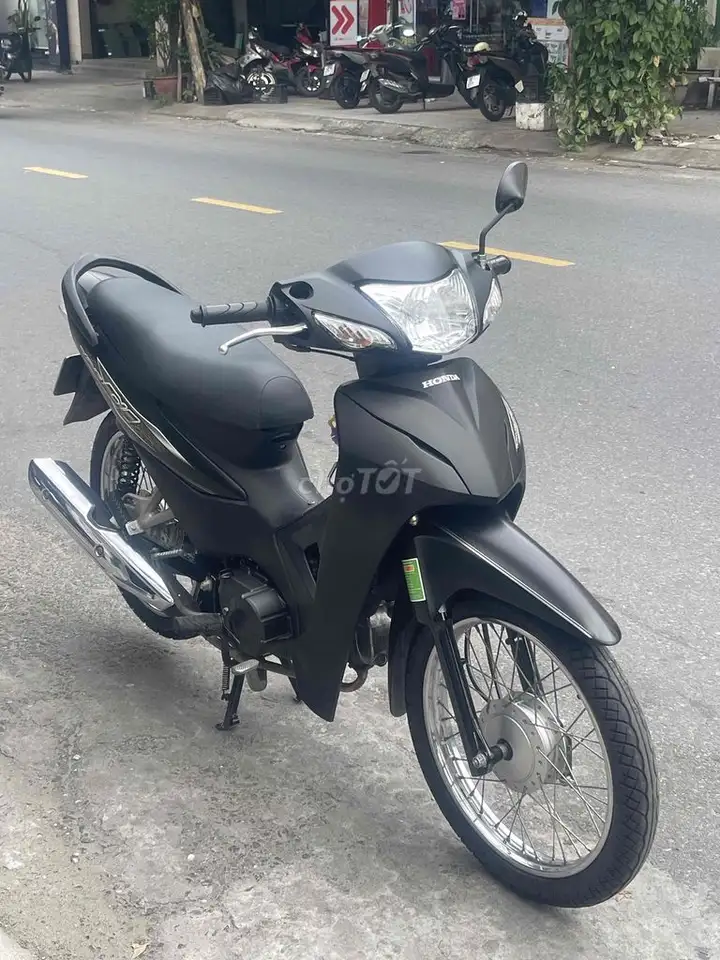 Honda Wave Alpha 2025 в оригинале, тихо работает