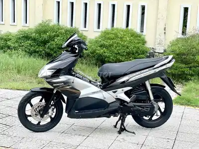 Воздушный клинок Honda 2010 черный, серебристый