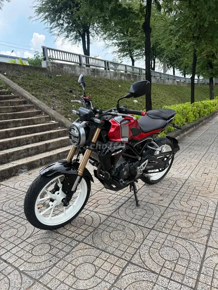 Honda CB150R ABS 2020 красный, ручное сцепление