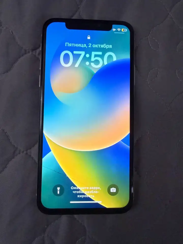 iPhone X 64 ГБ