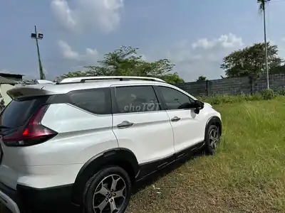 Mitsubishi Xpander Cross 7 мест белый 100.000 км