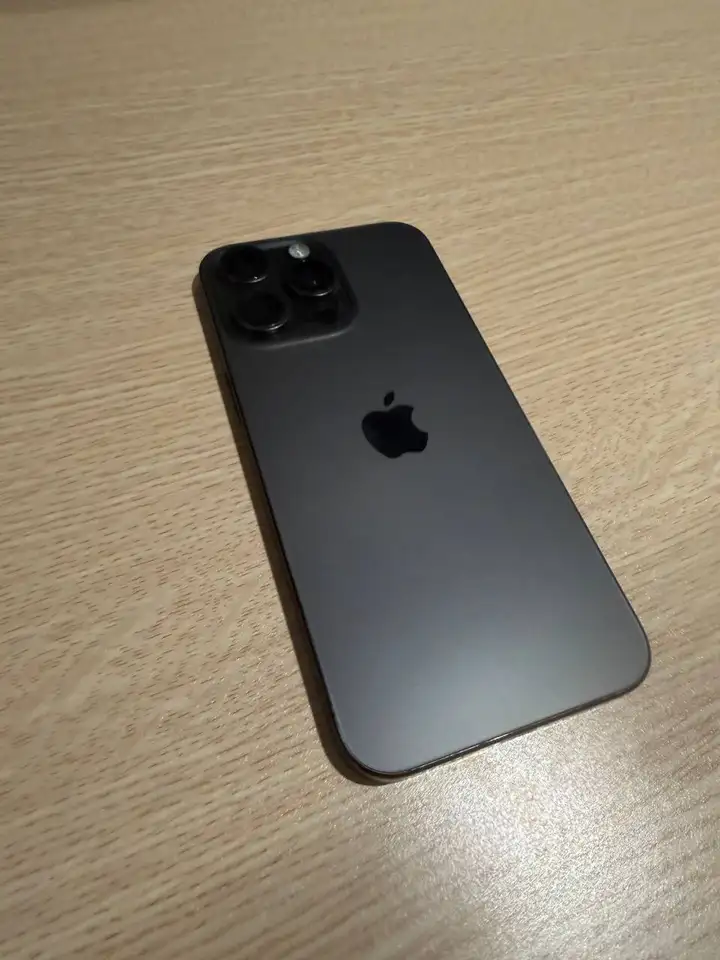 iPhone 15 Pro Max 512 ГБ Black Titanium