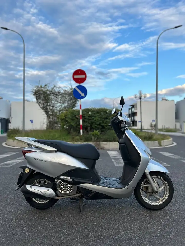Honda SCR