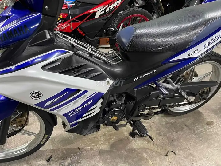 Yamaha Exciter 135 бело-синий