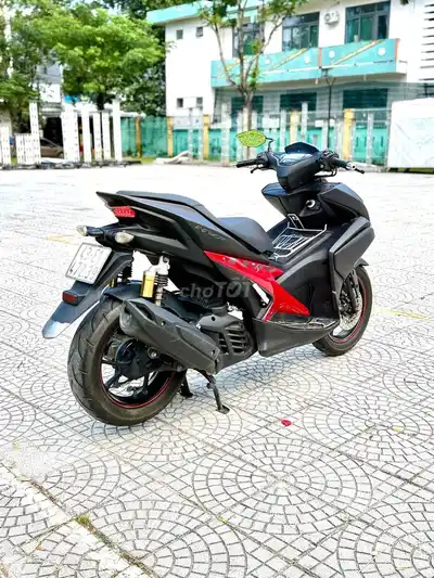 Yamaha NVX 125 ABS Черный, Красный