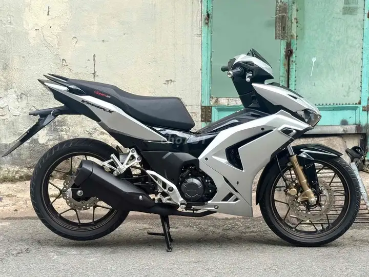 Honda Winner V3 ABS 2023, серебристый, от собственника