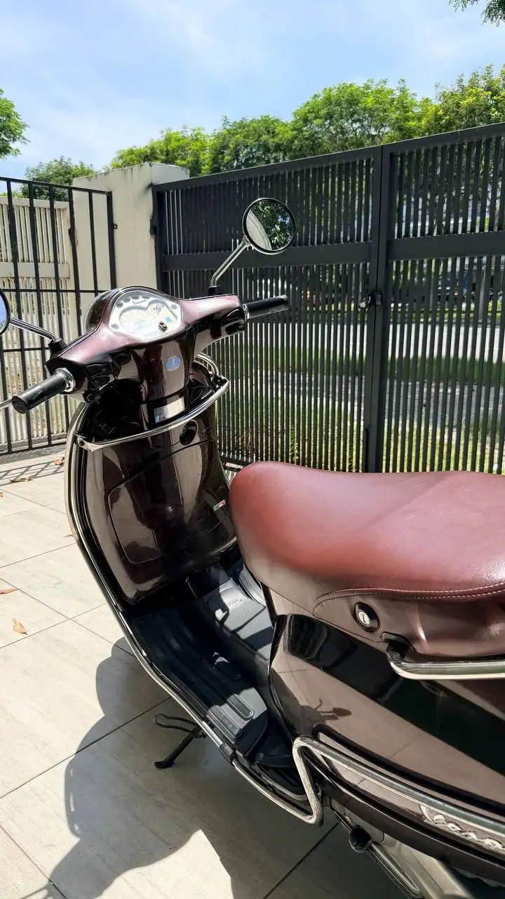 Vespa LX125