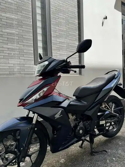 Honda Winner 2016 Красно-синий 35427 км
