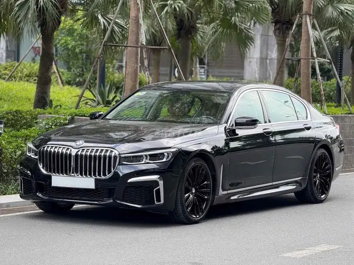 BMW 730Li M-Sport 2020 Черный Автомат 8-ступенчатый