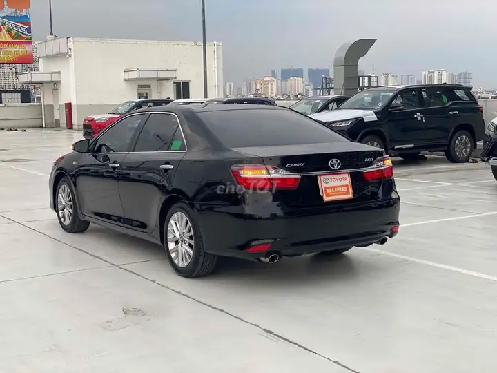 Toyota Camry 2.5Q 2018 Черный 48 000 км