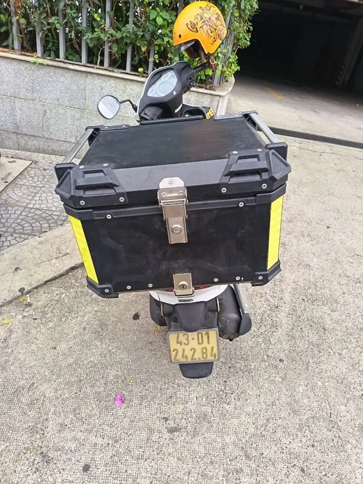 Honda SCR110