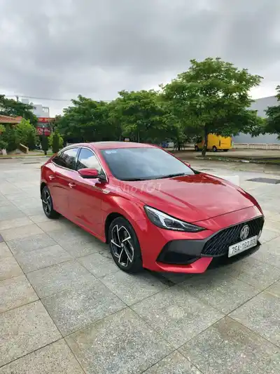 MG MG5 2022 Luxury 2.5 вань Красный