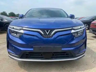 VinFast VF8 Eco 2023 Синий 53000 км