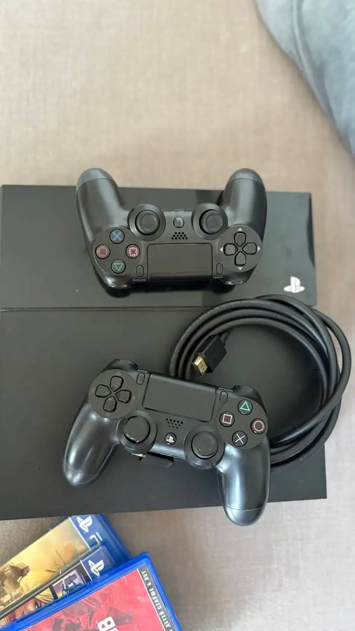 Sony PlayStation 4 Slim