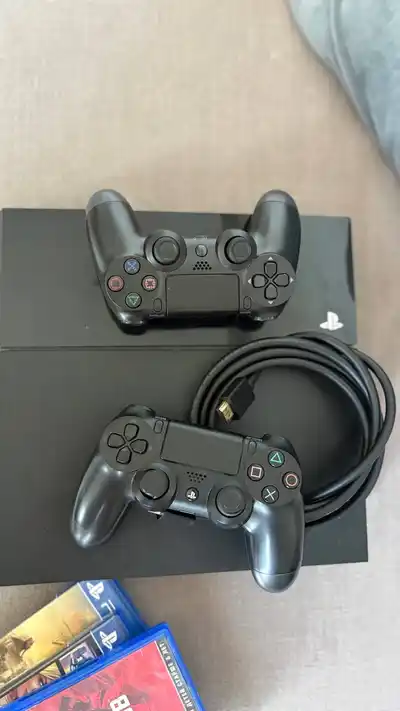 Sony PlayStation 4 Slim