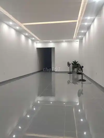 НОВЫЙ ЧАСТНЫЙ ДОМ В АРЕНДУ В ХОА СУАНЕ