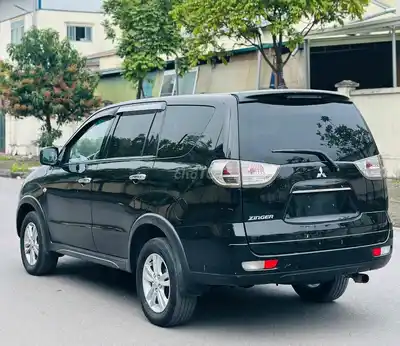 Mitsubishi Zinger 2009 МКПП Черный