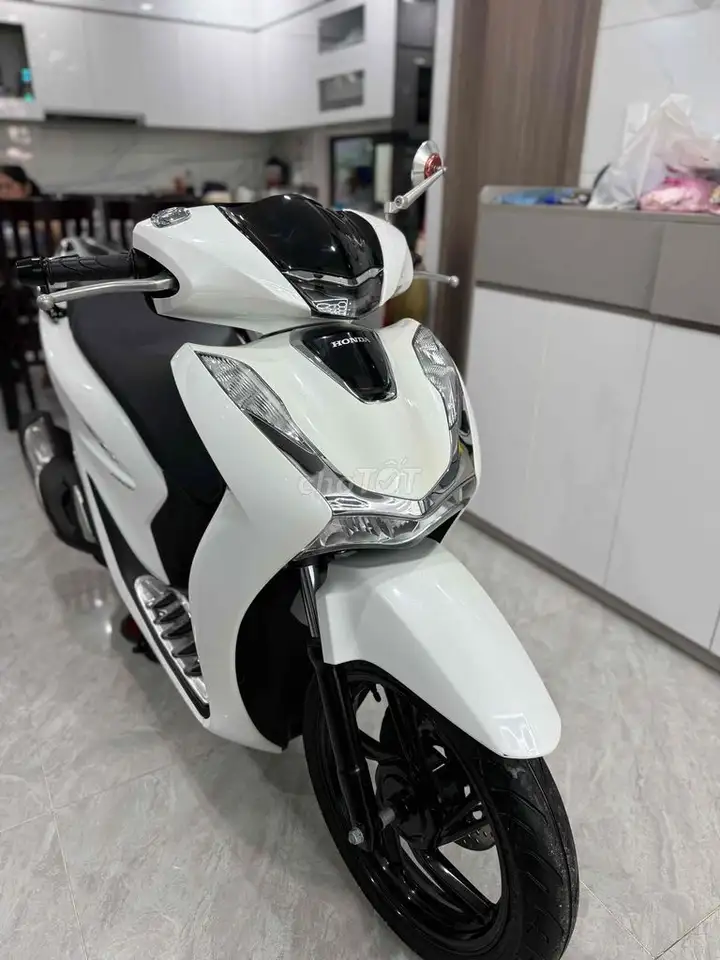Honda SH 125i 2021 Белый/Черный