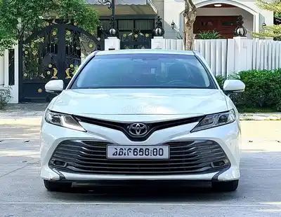 Toyota Camry 2.0G 2019 г.в., импорт